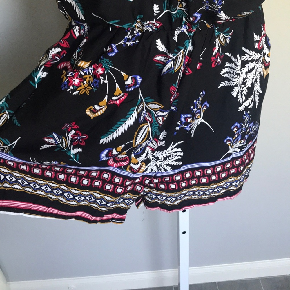 NWT one piece romper shorts - Picture 3 of 7